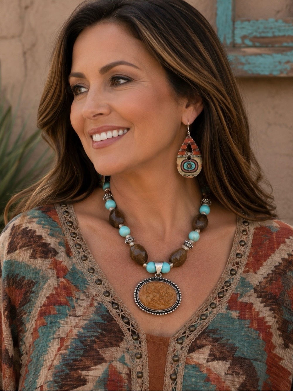Brown/turquoise beads necklace with enamel pendant and earrings